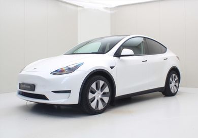 Tesla Model Y, 2023