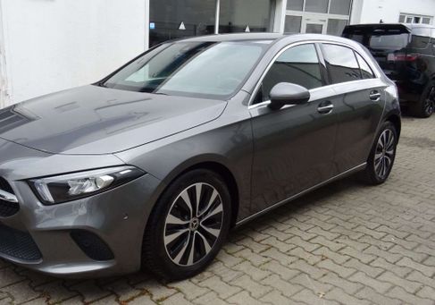 Mercedes-Benz A 250, 2021