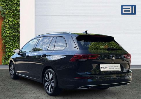 Volkswagen Golf, 2024 3
