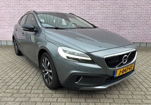 Volvo V40 Cross Country, 2019