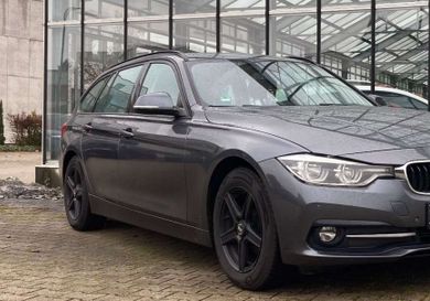 BMW 318, 2019