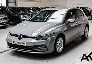 Volkswagen Golf, 2022