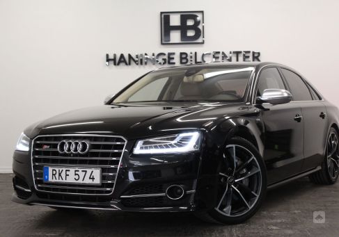 Audi A8, 2015