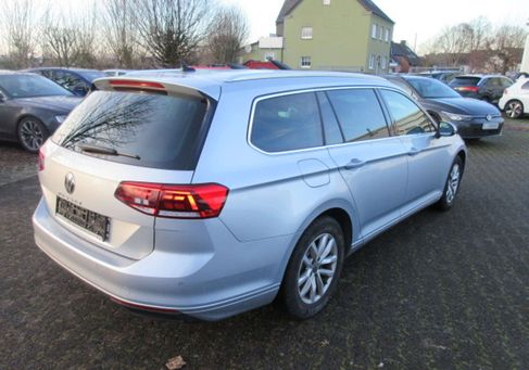 Volkswagen Passat Variant, 2023 3