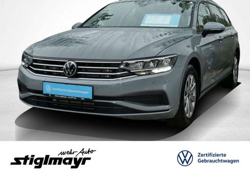 Volkswagen Passat Variant, 2022