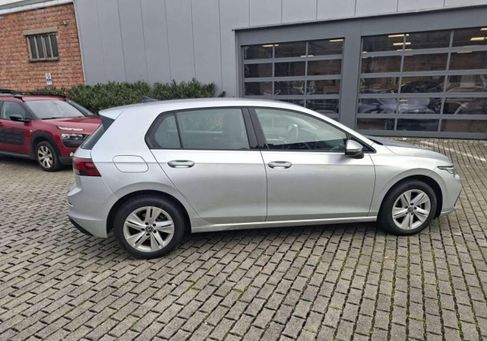 Volkswagen Golf, 2024 2