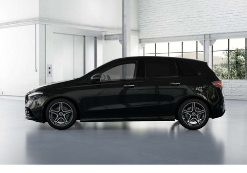 Mercedes-Benz B 250, 2023