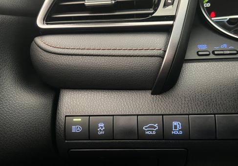 Toyota Camry, 2019