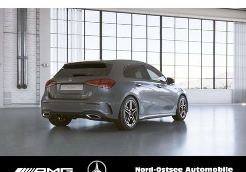 Mercedes-Benz A 220, 2022