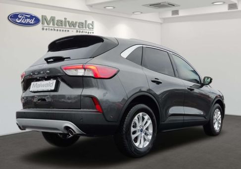 Ford Kuga, 2022