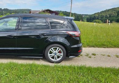 Ford S-Max, 2022
