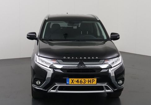 Mitsubishi Outlander, 2020
