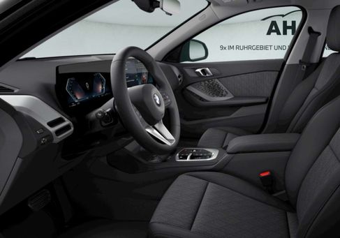 BMW 116, 2026