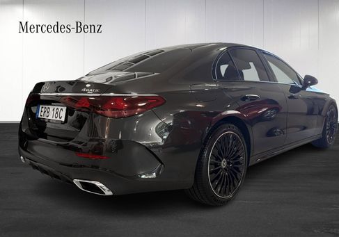 Mercedes-Benz E 400, 2026 3