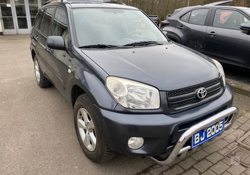 Toyota RAV 4, 2005