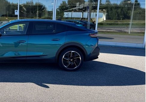 Peugeot 408, 2024