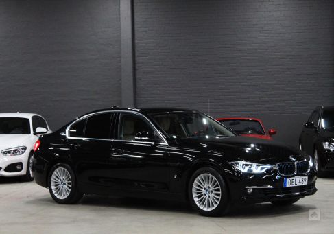 BMW 330, 2017