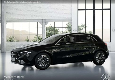 Mercedes-Benz A 200, 2026