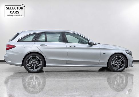 Mercedes-Benz C 300, 2020 3
