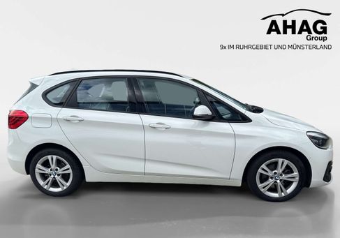 BMW 220, 2020 3