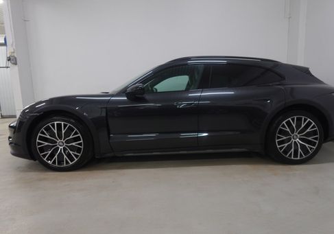 Porsche Taycan, 2022