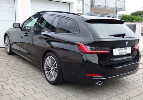 BMW 318, 2023