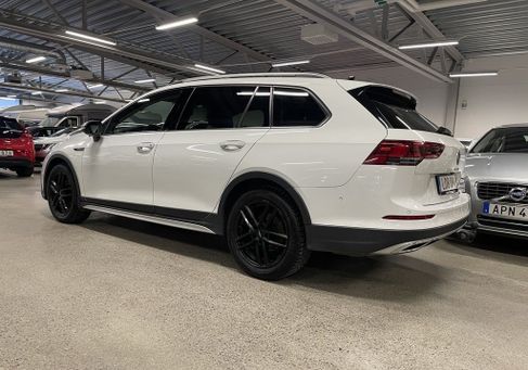 Volkswagen Golf, 2022 3