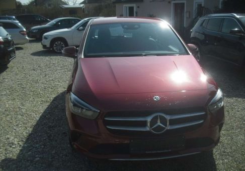 Mercedes-Benz B 200, 2020