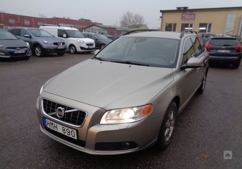 Volvo V70, 2012