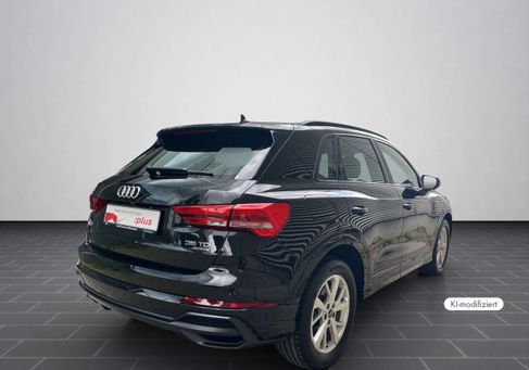 Audi Q3, 2022 2