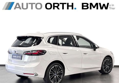 BMW 218, 2022 2