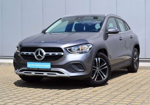 Mercedes-Benz GLA 180, 2023