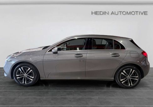 Mercedes-Benz A 180, 2025