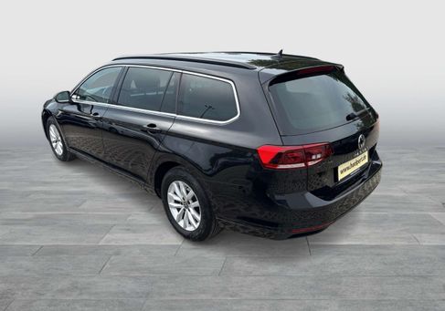 Volkswagen Passat Variant, 2023 3