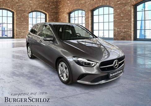 Mercedes-Benz B 180, 2025