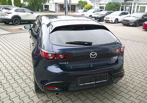 Mazda 3, 2022