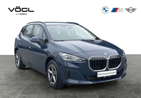 BMW 220, 2025 2