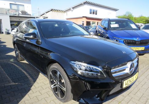Mercedes-Benz C 300, 2021