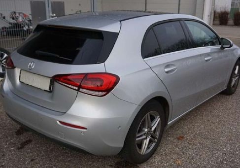 Mercedes-Benz A 200, 2021