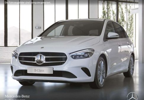 Mercedes-Benz B 250, 2022