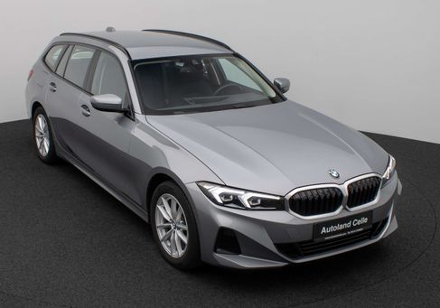 BMW 320, 2023 3
