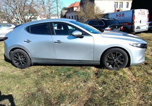 Mazda 3, 2021