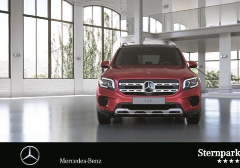 Mercedes-Benz GLB 200, 2022
