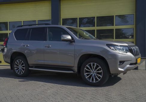 Toyota Land Cruiser, 2023