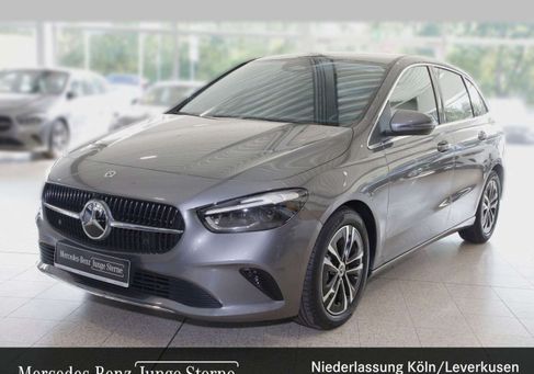 Mercedes-Benz B 200, 2026