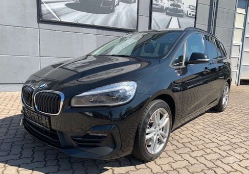 BMW 218, 2020