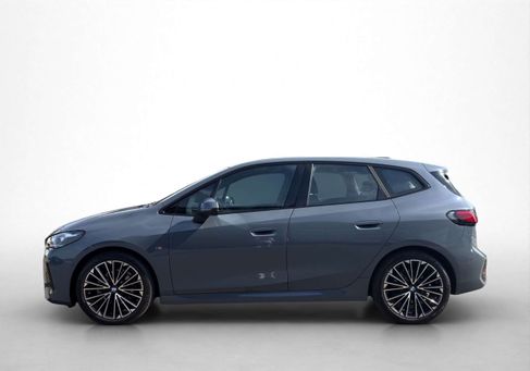 BMW 220, 2023 3