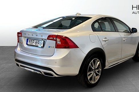 Volvo S60 Cross Country, 2017
