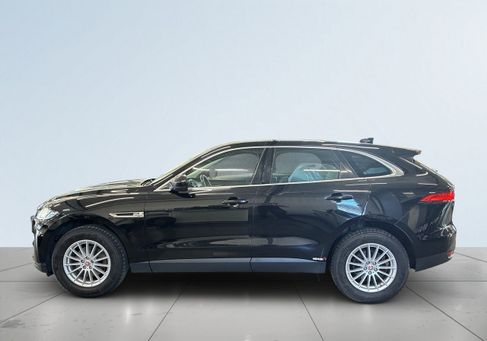 Jaguar F-Pace, 2017