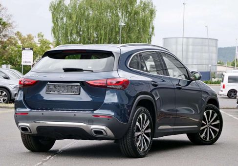 Mercedes-Benz GLA 250, 2021